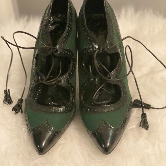 HOST PICK‼️Tory Burch Flannel Hawthorne Pump - Picture 6 of 16